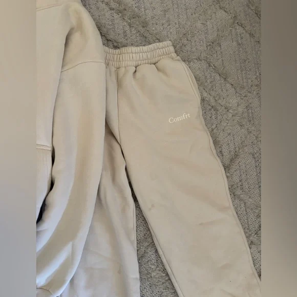 Cmfrt Beige Sweat Set Hoodie Medium Joggers Small Cozy Lounge Set - Picture 3 of 7